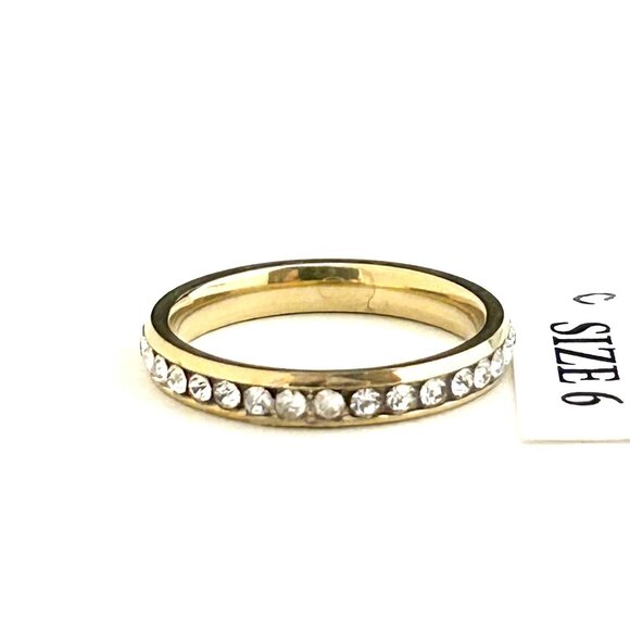 Gold Tone Ring with clear rhinestones, Size 6 Unisex - Picture 1 of 3